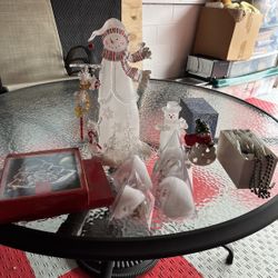Assorted Christmas Items 