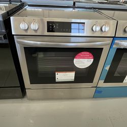 Frigidaire 30” Stove Electric Slide In