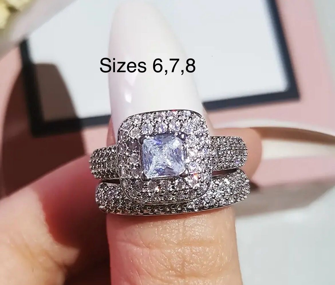 Engagement Ring With Box 