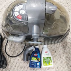 Bissell Carpet Cleaner - 33N8A