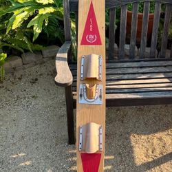 Vintage Hydro-Flite Slalom Water Ski