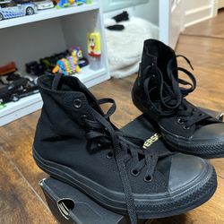 Black Converse 