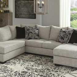 Megginson Storm LAF Sectional

