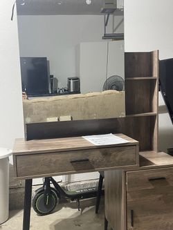 Vanity, dresser,
