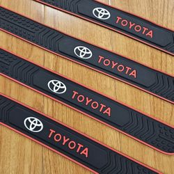 BRAND NEW UNIVERSAL 4PCS TOYOTA RUBBER DOOR SILL PROTECTOR SCUFF