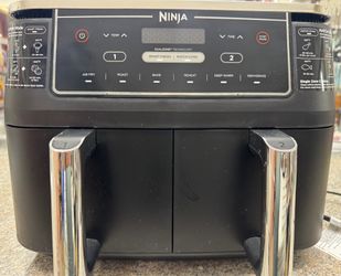 Ninja Foodi AD300CO 6-in-1 XL Dual Basket Air Fryer - 10 Qt - Like New