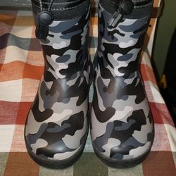 Boys snow /rain boots