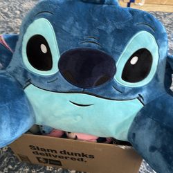 Stitch back pillow