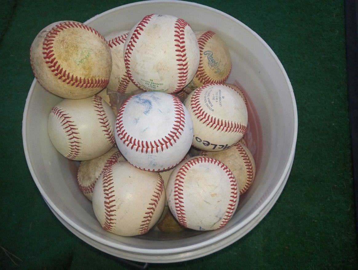 22 BASEBALL âš¾ BASEBALLS LEATHER MISCELLANEOUS for Only $60!Betta Hurry!