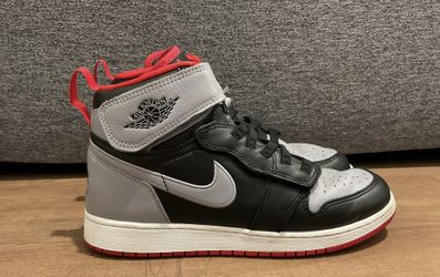 Air Jordan 1 FlyEase