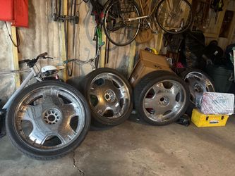 Set of 4 Chrome Aftermarket Wheels with Tires