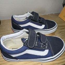Boys Vans Old Skool Skate Shoe $25