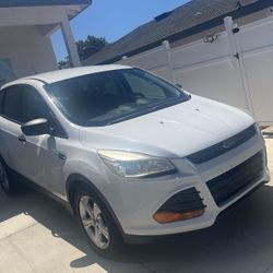 2015 Ford Escape S