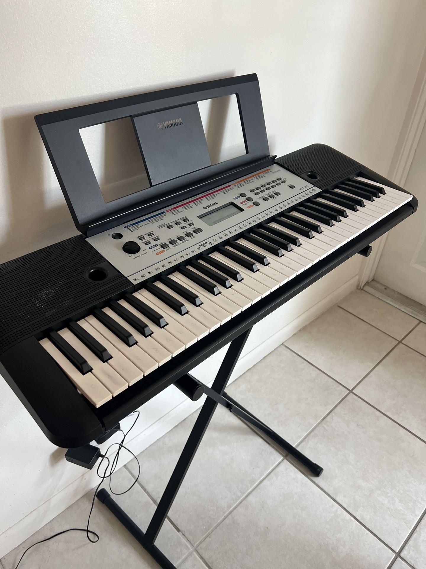Yamaha Keyboard Piano