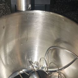 MIXER Used Few Times ..I'm Pay 180$ From Walmart