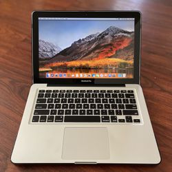 Apple MacBook Pro 13” 2010