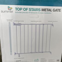 NIB-Summer Infant 30 in. Top of Stairs White Metal Gate