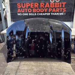 2019 Silverado Hood HAIL DAMAGE OEM 2026