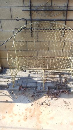 Green Bench 45x18x42