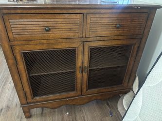 Entry way dresser