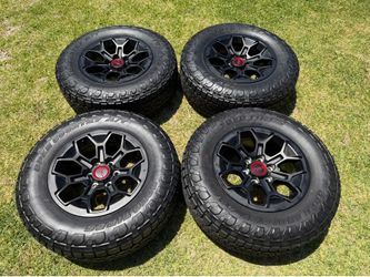 (4) Toyota TRD Wheels Toyo Open Country A/T III 265/70R18 Tires