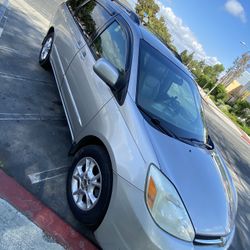 2005 Toyota Sienna