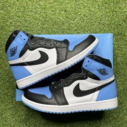 Air Jordan 1 Retro High OG UNC Toe 