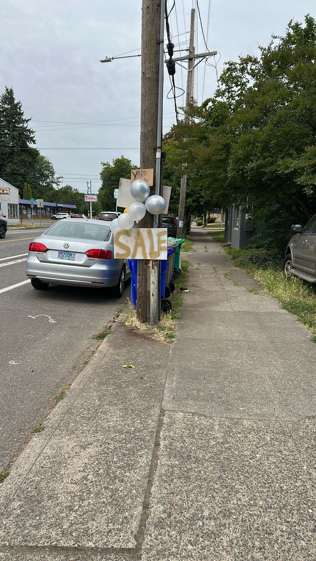 YARD SALE!! Friday 4th And Sat 5th 8-5