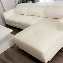 Right Facing L-Shaped Leather Sectional Sofa