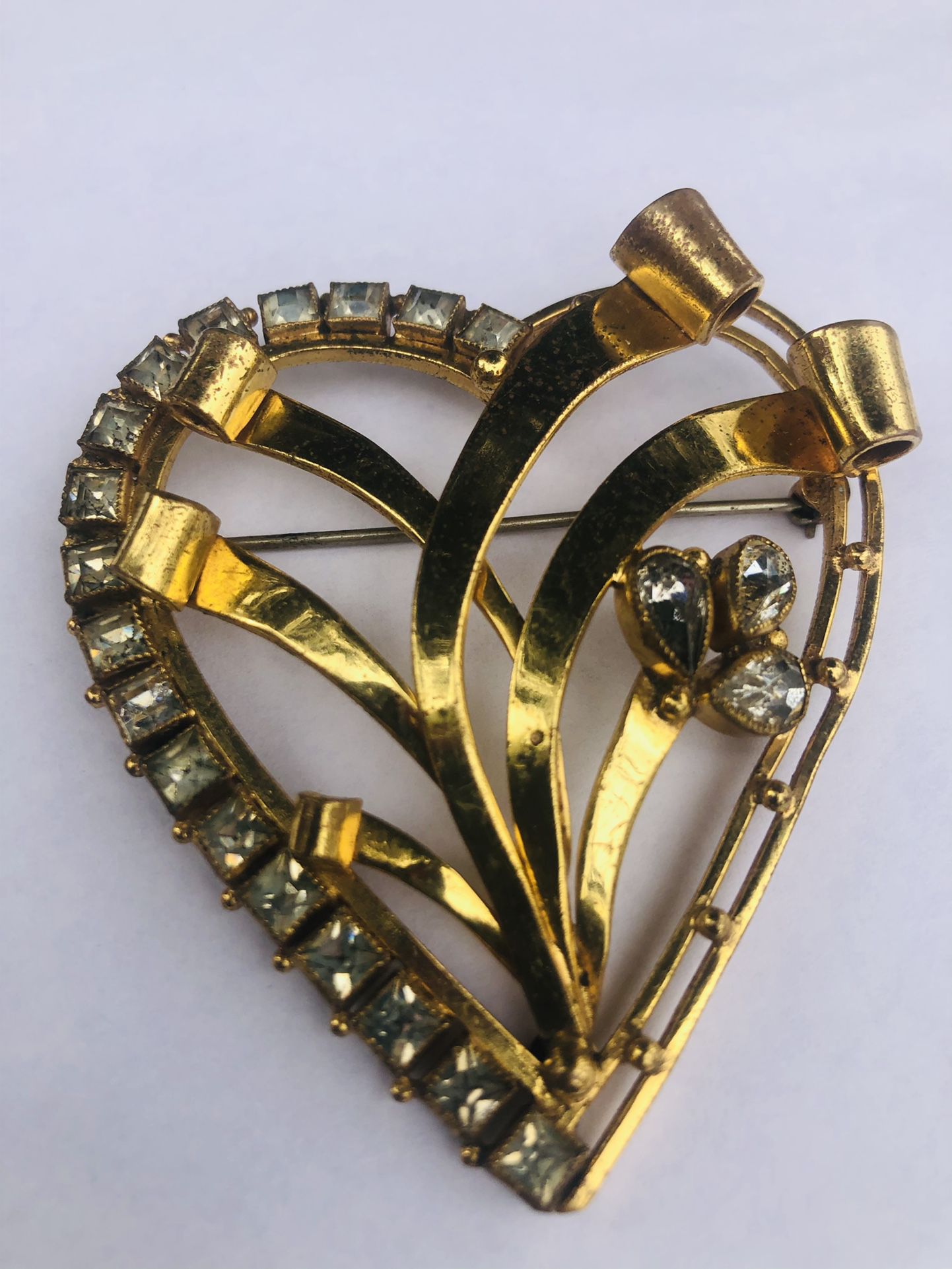 Vintage Gold Tone Large Heart Shape Brooch Pin 3 inch By 2 inch Rhinestones