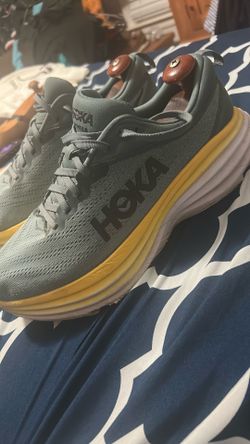 HOKA Men’s Size 10.5 Bondi 8 Athletic Running Shoes 