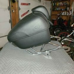 HD Tour pak with mounting rack.