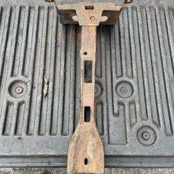 1967~1968 Mustang Hood Latch Catch Grille Support 