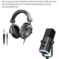 Fifine Am8 With Headphones 