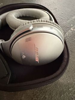 Bose Noise Cancelling Headphones