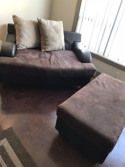 Sofa love seat ottoman and rug must pick up