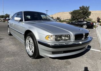 2001 BMW 740iL
