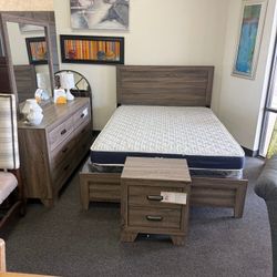 Queen Size 4 Piece Bedroom Set *$10 Down*