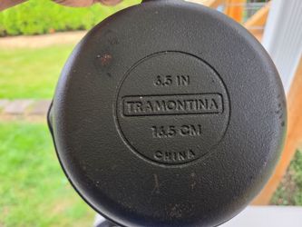 Set of 4 Cast Iron Skillets