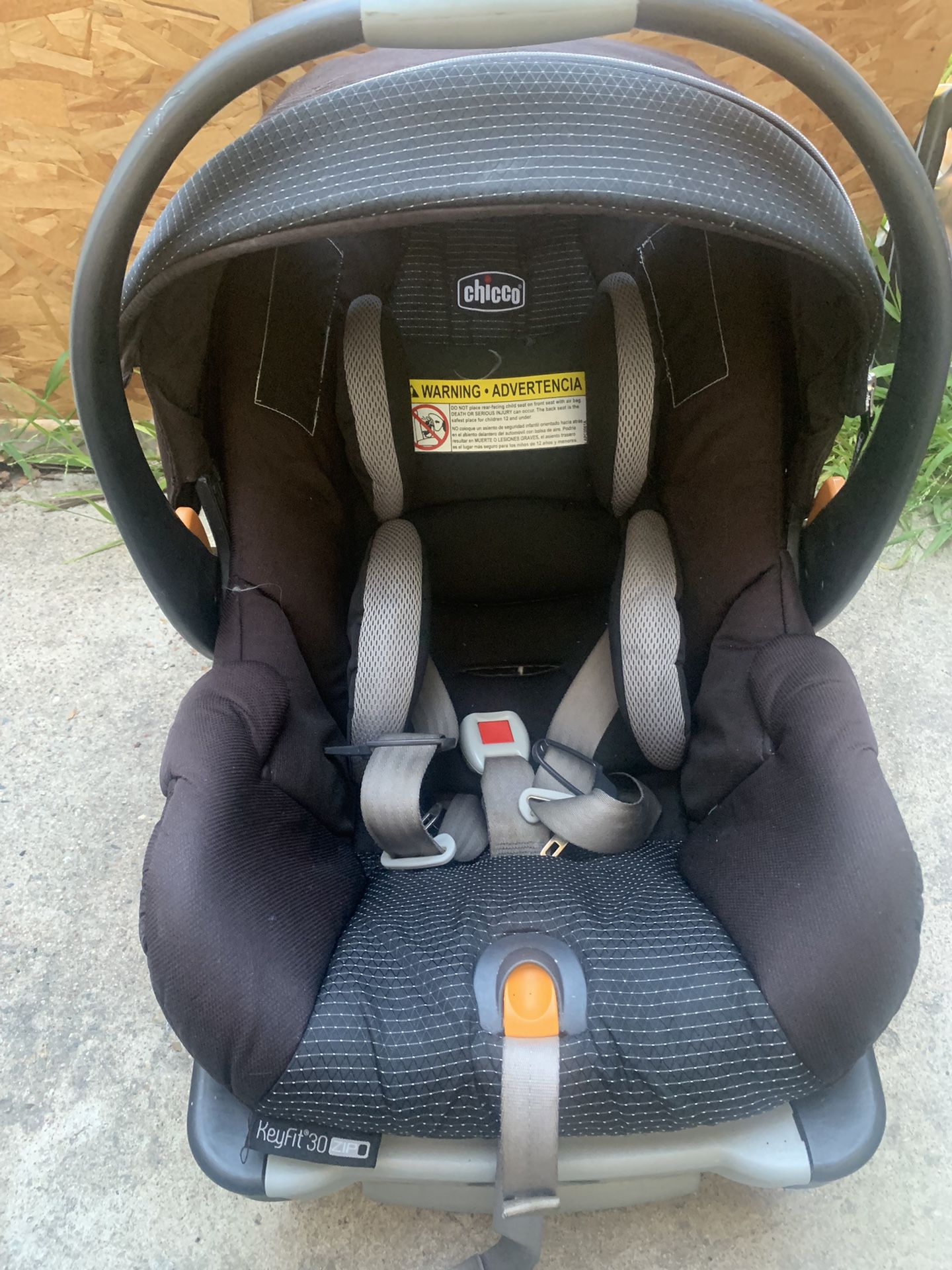 Chicco KeyFit 30 ClearTex 30 lbs Infant Car Seat 