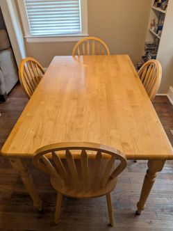 Dine table and 4 chairs