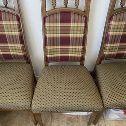 4 upholstered chairs - sillas tapizadas