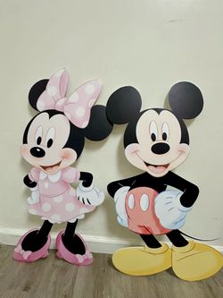 Mickey and Minnie foam core cutout