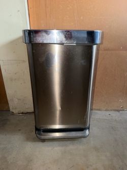 Simple human Trash Can