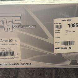 Niche DFS, 18", 5x114, +40mm single wheel, gloss black