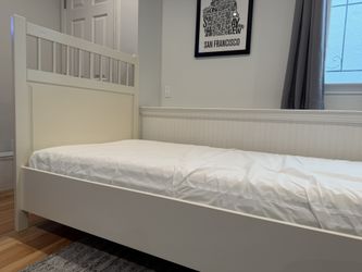 Twin Bedframe and Mattress (white) FREE