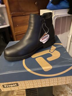 Men leather boots with warm fur inside boots sz 12 bran new!!!