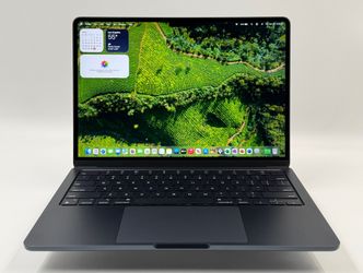 2022 M2 MacBook Air 8GB 256GB