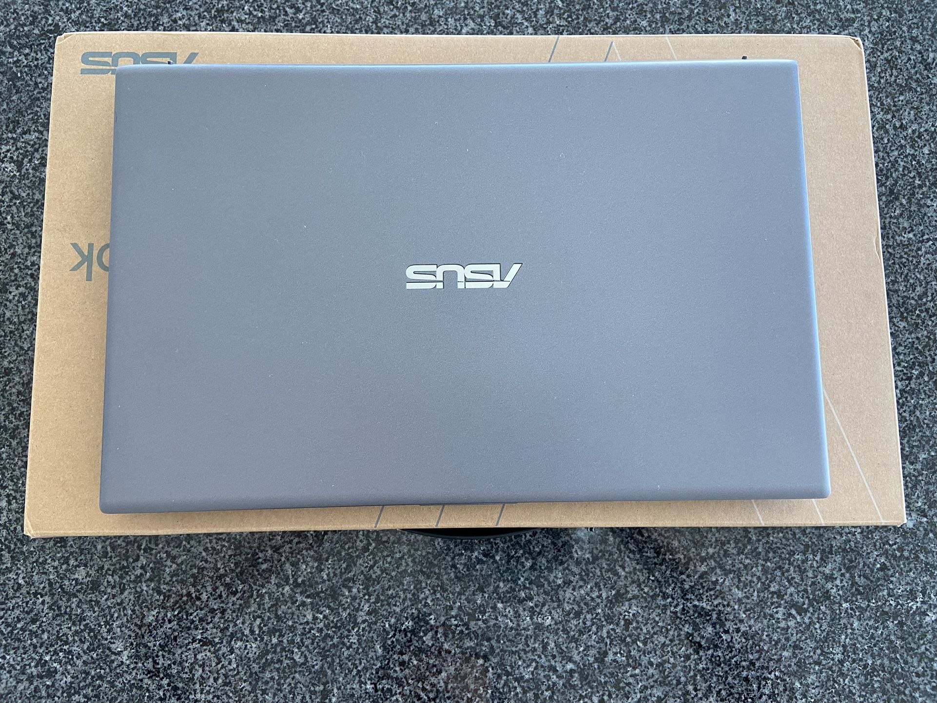 Asus  Vivobook 15 