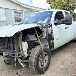 2009 Chevy Silverado  2500hd Parts 